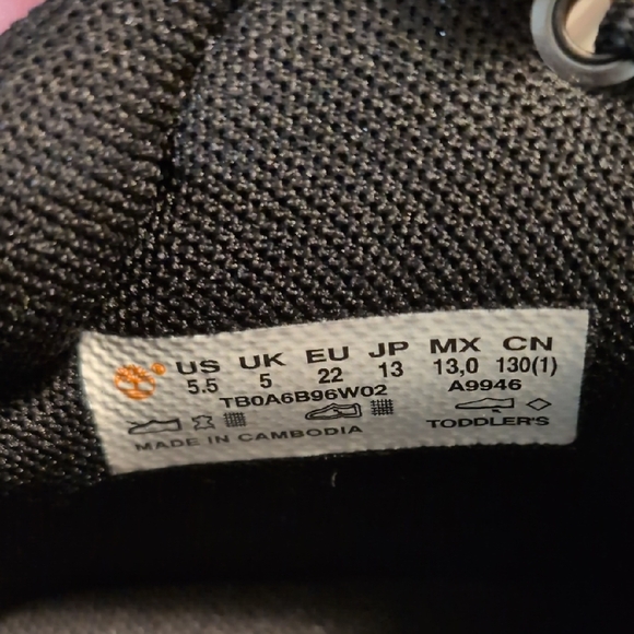 Timberland Kids Black Boots with Tan Soles - Picture 4 of 4